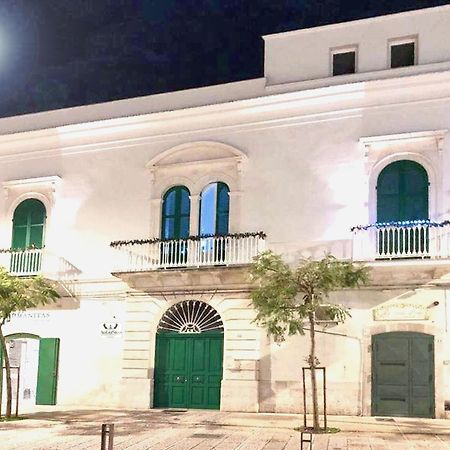 Augustea Bed and Breakfast Sannicandro di Bari Exteriör bild