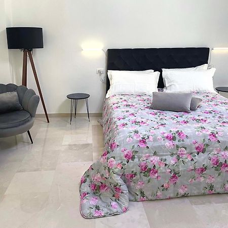 Augustea Bed and Breakfast Sannicandro di Bari Exteriör bild