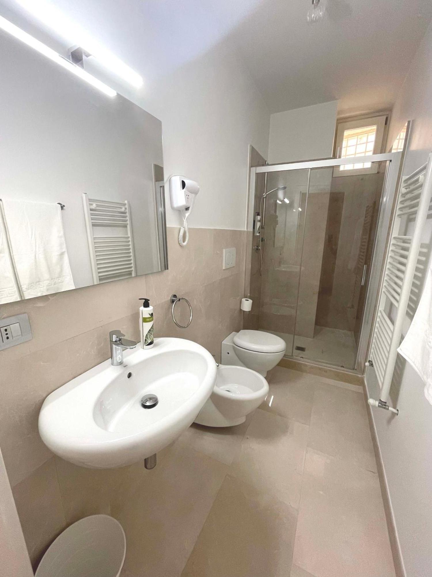 Augustea Bed and Breakfast Sannicandro di Bari Exteriör bild
