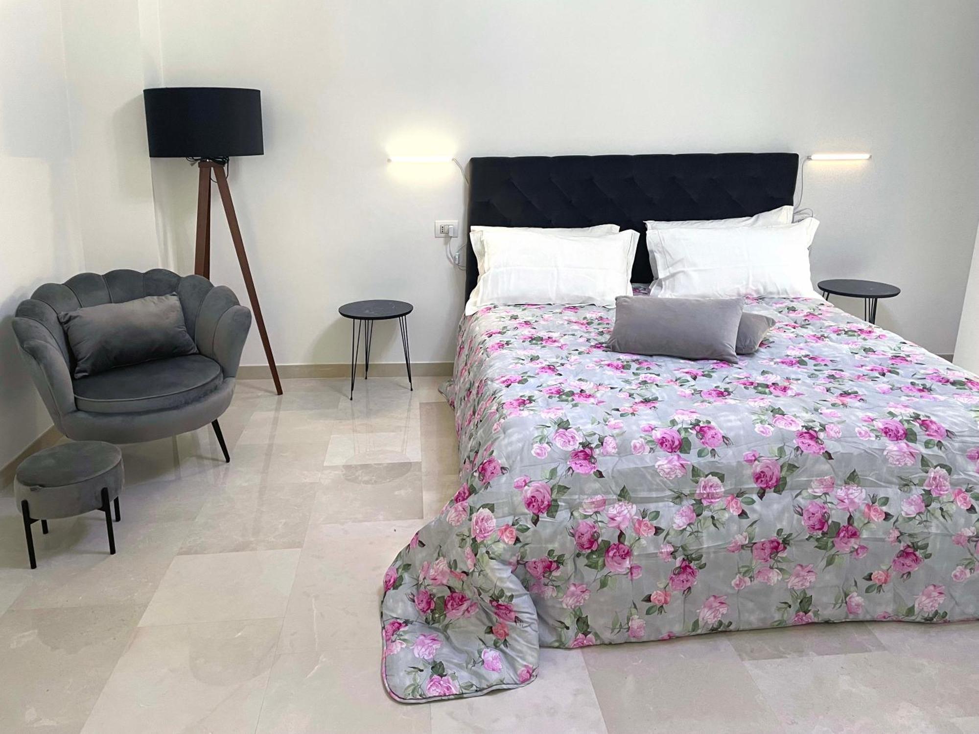Augustea Bed and Breakfast Sannicandro di Bari Exteriör bild
