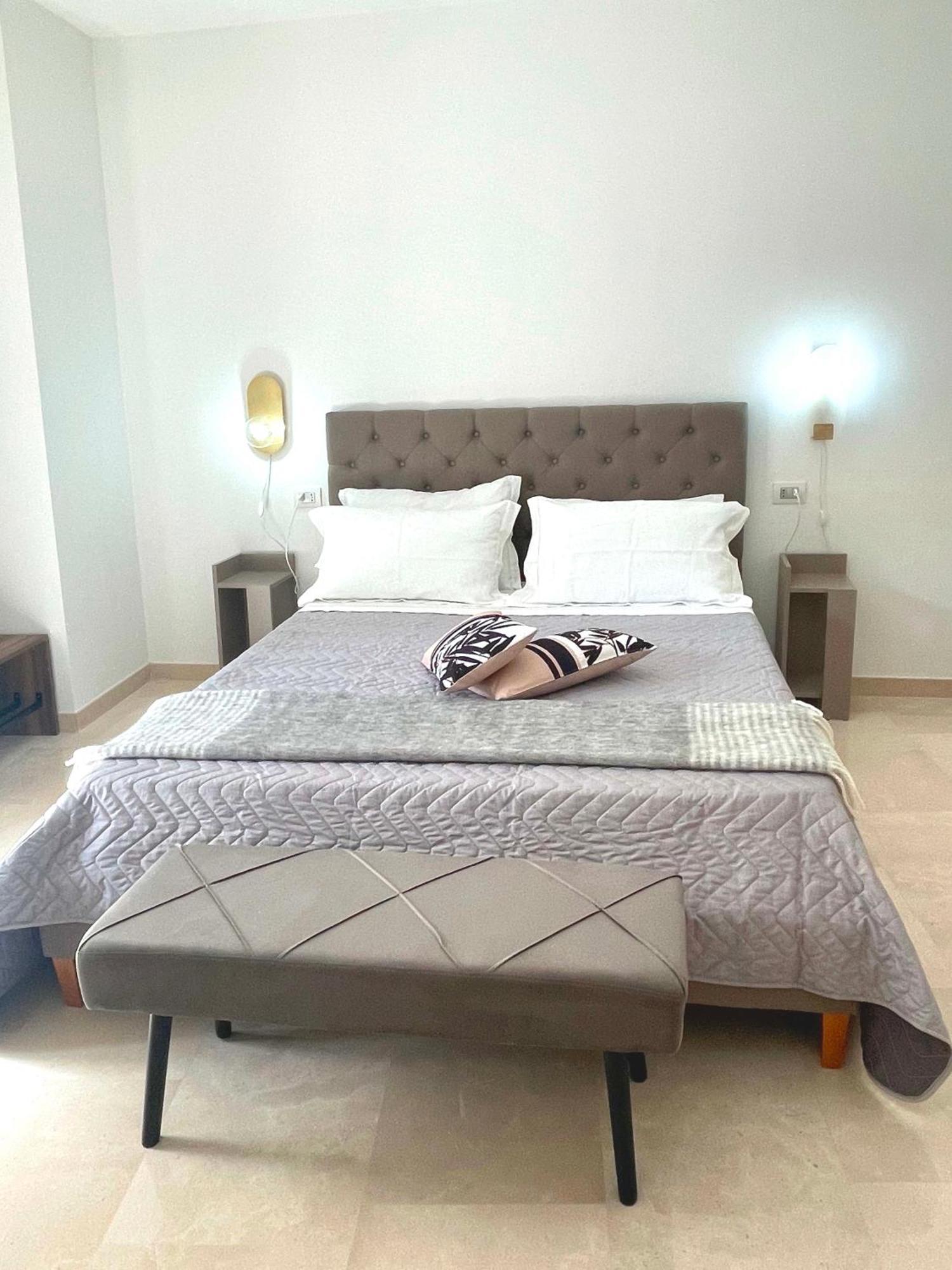 Augustea Bed and Breakfast Sannicandro di Bari Exteriör bild
