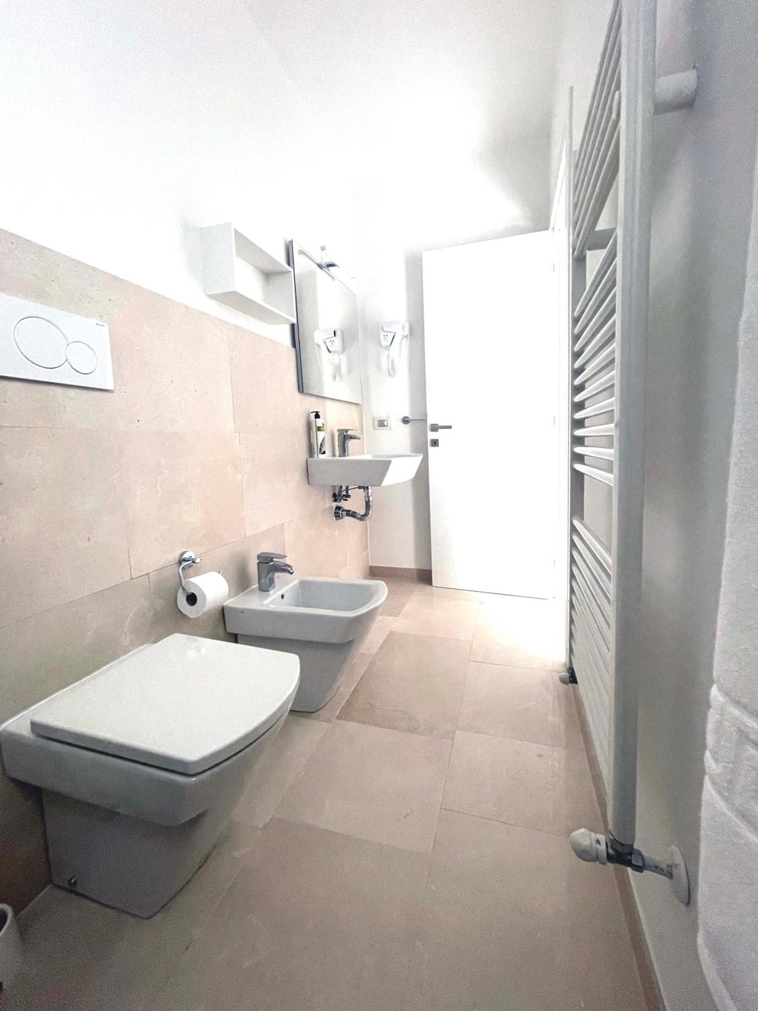 Augustea Bed and Breakfast Sannicandro di Bari Exteriör bild