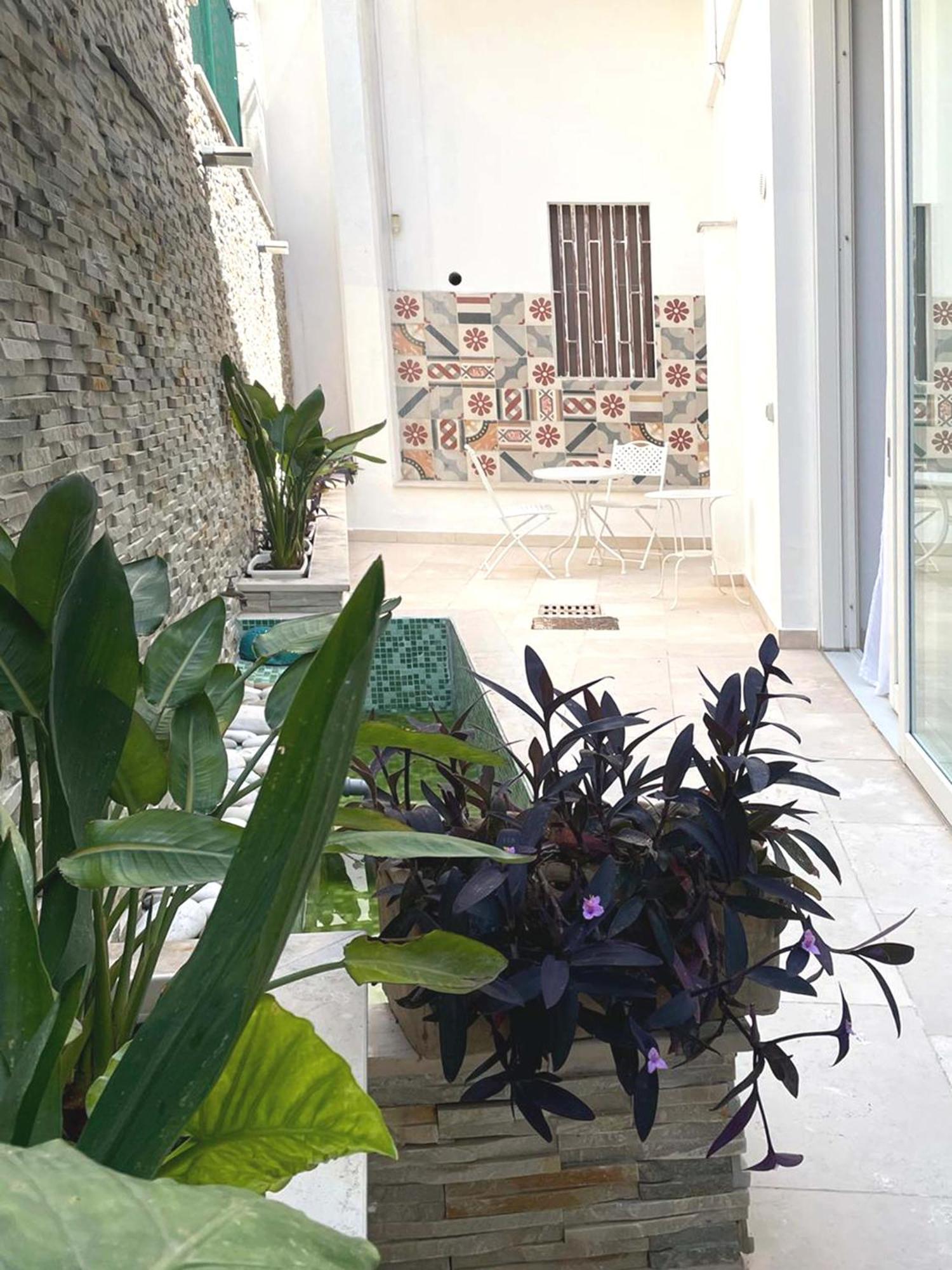 Augustea Bed and Breakfast Sannicandro di Bari Exteriör bild